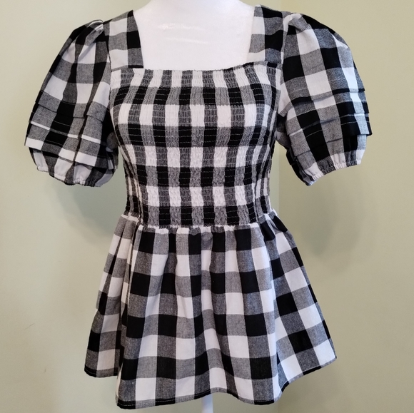 GRACE+KARMA Women's Puff Sleeve Ruffle Gingham Top Size M - Picture 1 of 11